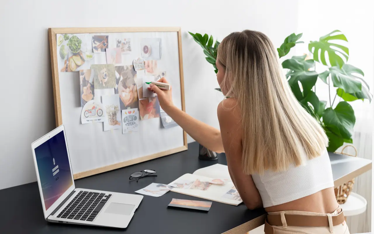 ExperiĂŞncia de vida representada como bagagem de conhecimento pronta para virar produto digital